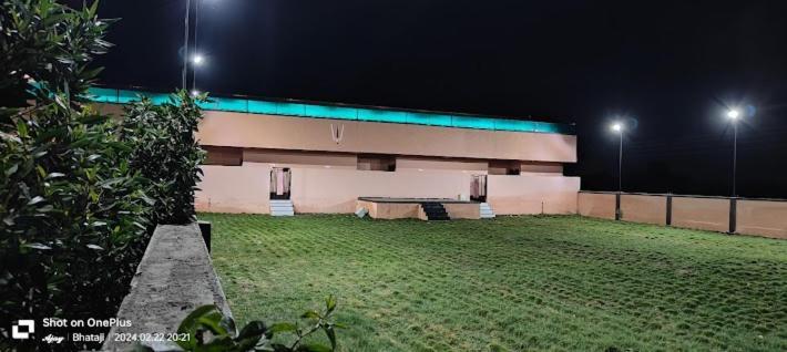 Hotel Vaishnavi Bhadji Extérieur photo
